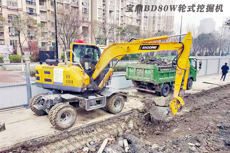 寶鼎輪式挖掘機(jī)80型號(hào) 